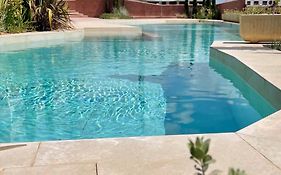 Piscina Chic con gran Terraza